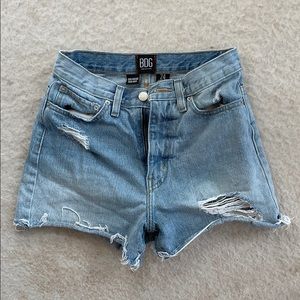 BDG Girlfriend High Rise Denim Shorts Light Wash